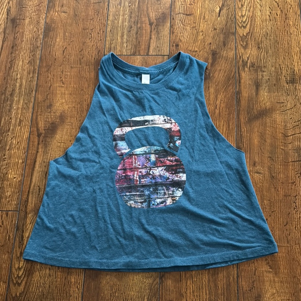 Kettle bell cropped Women's Top